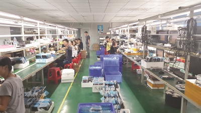 La fábrica Molvu, en China, emplea de 20 a 40 operarios, lo cual depende de la demanda.