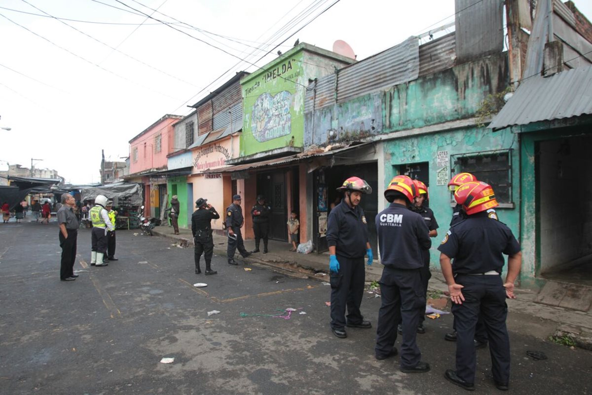 El ataque armado fue en una residencia dentro del mercado San Martín en la zona 6. (Foto Prensa Libre: Érick Ávila)