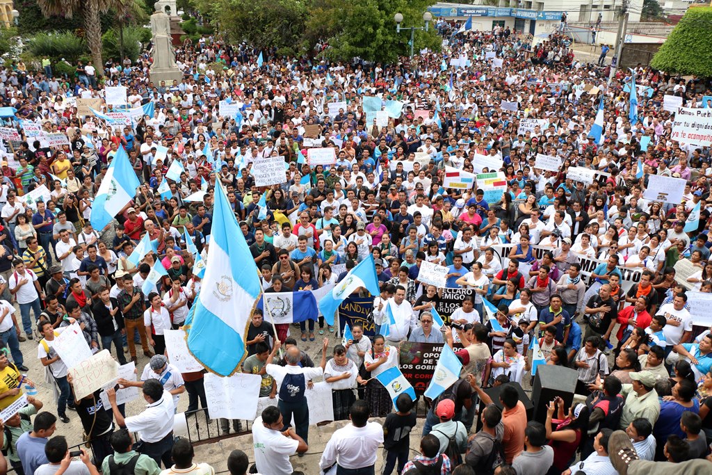 En uno de sus artículos, la iniciativa 5266 establece que se podría tipificar como terrorismo cuando alguien “altere el orden público” mediante manifestaciones o protestas. (Foto Prensa Libre: Hemeroteca PL)