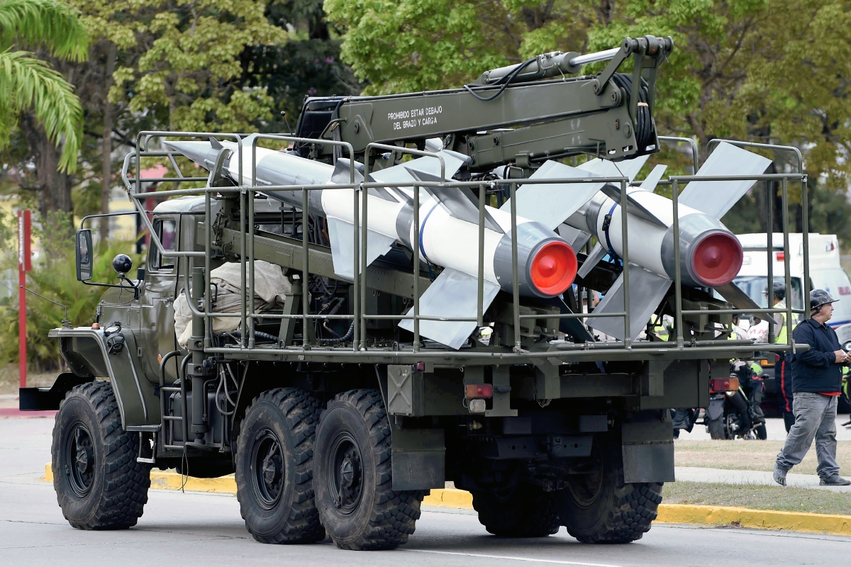 Venezuela intenta mostrar su poderío militar ante la “amenaza de ...