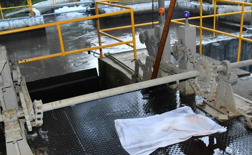 El cadáver de la menor fue hallado en una de las máquinas de la hidroeléctrica en Cantel, Quetzaltenango. (Foto Prensa Libre: Fred Rivera)