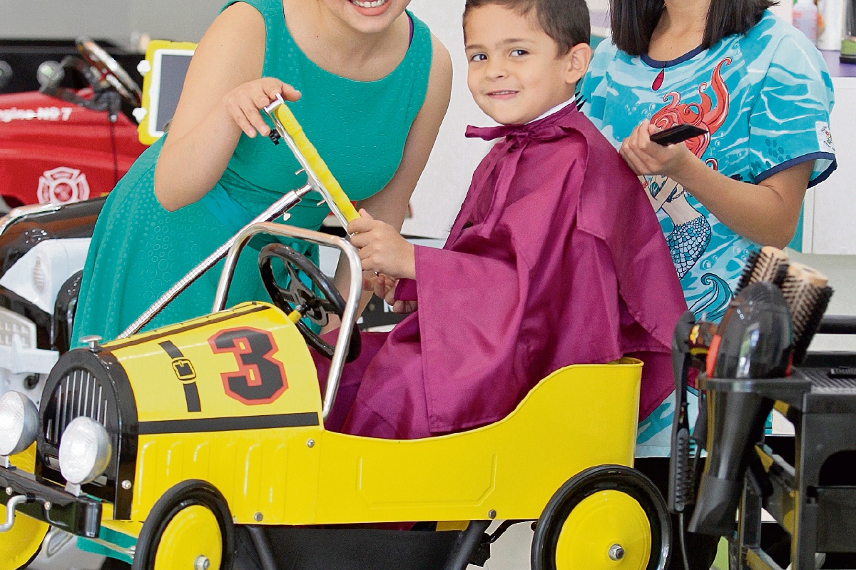 brenda ordóñez,   gerente general de Zigzig, encontró la oportunidad de emprender con una peluquería para niños con diversión y tecnología.