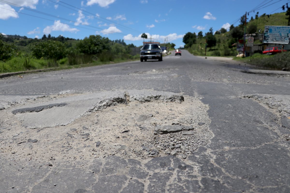La Carretera entre Huehuetenango y Totonicapán es una de las vías que serán prioridad para las autoridades. (Foto Prensa Libre: Mike Castillo)