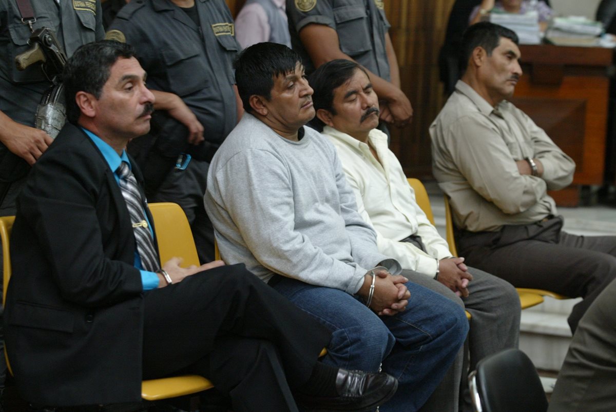 Cuatro exsmilitares recibieron la mayor condenada dictada por un tribunal por la matanza de Dos Erres. (Foto Prensa Libre: Hemeroteca PL)
