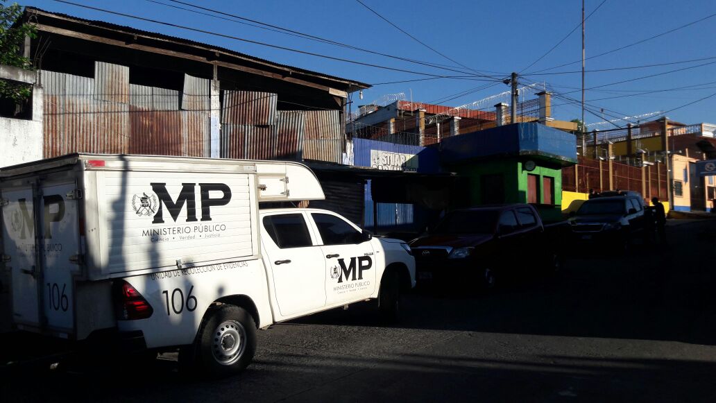 Cinco allanamientos fueron efectuados por el MP y PNC. (Foto Prensa Libre: Cristian Icó)