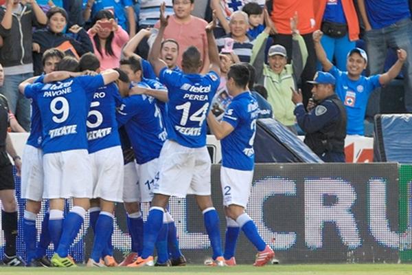 El Cruz Azul visita este miércoles al Toluca para definir el título de la Concacaf Liga de Campeones. (Foto Prensa Libre: EFE)