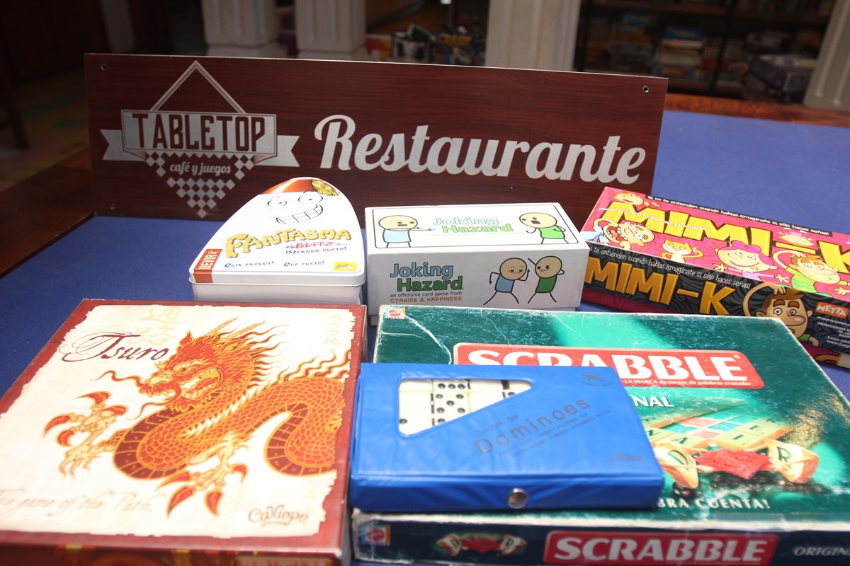 TableTop Café ofrece más de 200 juegos de mesa y comida para sus visitantes. (Foto Prensa Libre: Eduardo González)