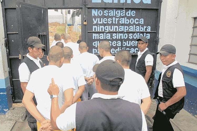 Internos del Centro Juvenil Gaviotas afirman que los motines ocurren por malos tratos en el correccional. (Foto Prensa Libre: Hemeroteca PL)