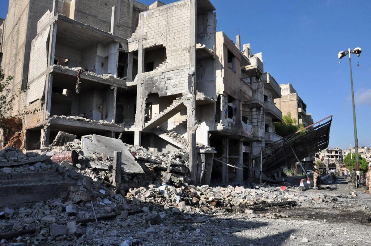 Los bombardeos en Siria no cesan, a pesar de tregua. (Foto Prensa Libre: EFE)