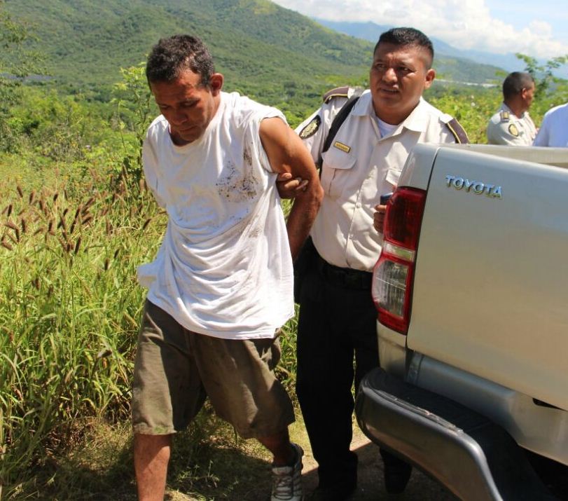 Rubén de Jesús de León Cartagena, de 46 años, fue capturado por el ataque contra la unidad de la PNC. (Foto Prensa Libre: Mario Morales)