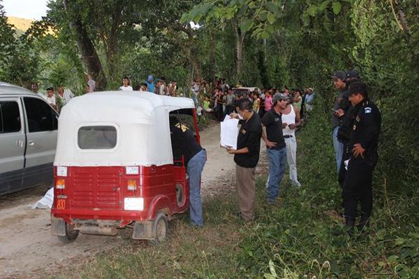 Dos presuntos sicarios dispararon contra el piloto de un mototaxi en Gualán, Zacapa. (Foto Prensa Libre: Julio Vargas)<br _mce_bogus="1"/>