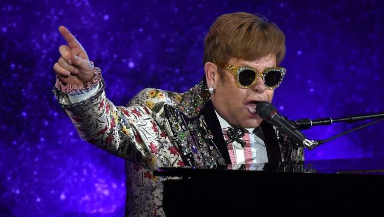 Sir Elton John, figura de la música y el pop, dejará de presentarse en vivo (Foto Prensa Libre: AFP).