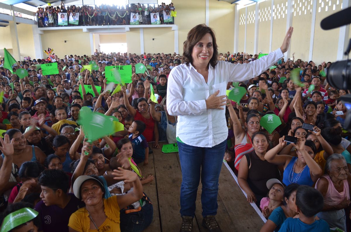 Sandra Torres, presidenciable de UNE, durante una actividad proselitista. (Foto Prensa Libre: Hemeroteca PL)