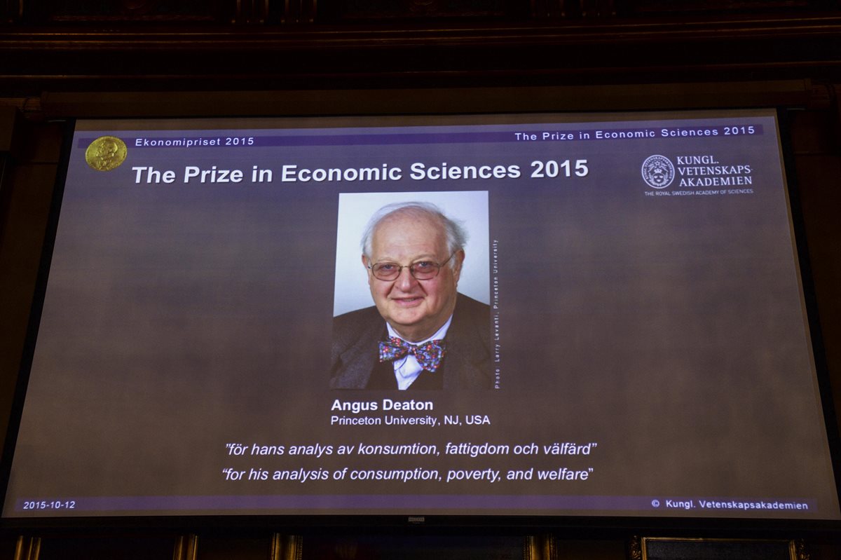 Angus Deaton gana el Premio Nobel de EConomía. (Foto Prensa Libre: AP)