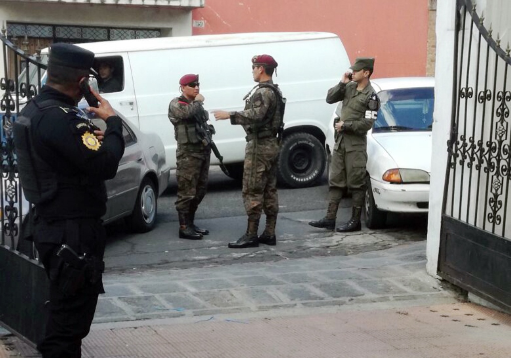 Fuerzas de seguridad participan en logística para inauguración de sede de la Cicig en Quetzaltenango. (Foto Prensa Libre: Carlos Ventura).
