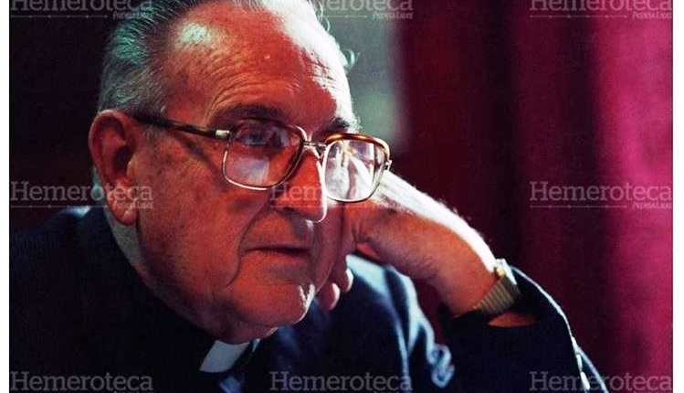 Juan José Gerardi Conedera fue asesinado el 26 de abril de 1998, cuando ingresaba a su vivienda, contigua a la parroquia de San Sebastián, zona 1.(Foto Prensa Libre: Hemeroteca PL)