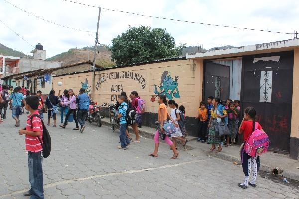 En Canillá,  el  48 por ciento de estudiantes de primero primaria   podría  reprobar el grado debido a deficiencias en lectura, escritura y matemática.