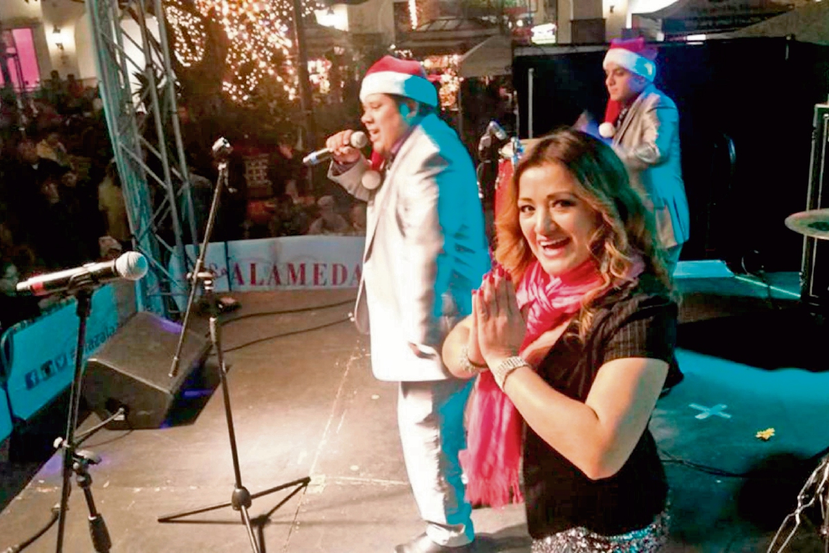 Amy Deleita con su voz a miles de latinos residentes en Los Ángeles y otras ciudades de California.