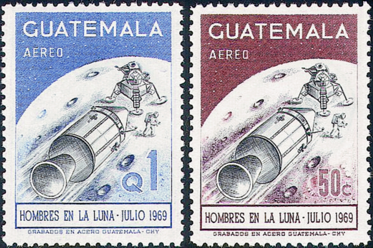 Sellos postales conmemorativos de la llegada del hombre a la luna en 1969. (Foto: José Samuel Mérida)