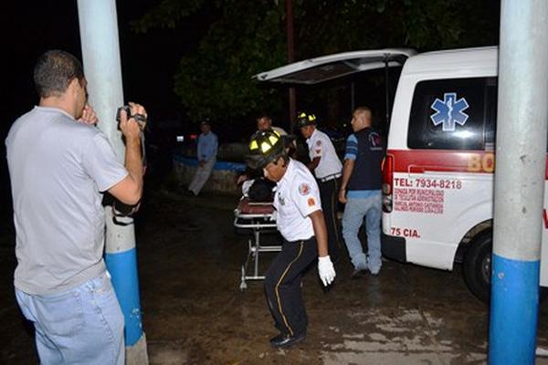 Los agentes de seguridad privada, Pablo Xo Chub  y Arnulfo Tupil Chun fueron atropellados en el km 122 de la ruta al Atlántico, en Teculután, Zacapa. (Foto Prensa Libre: Víctor Gómez).