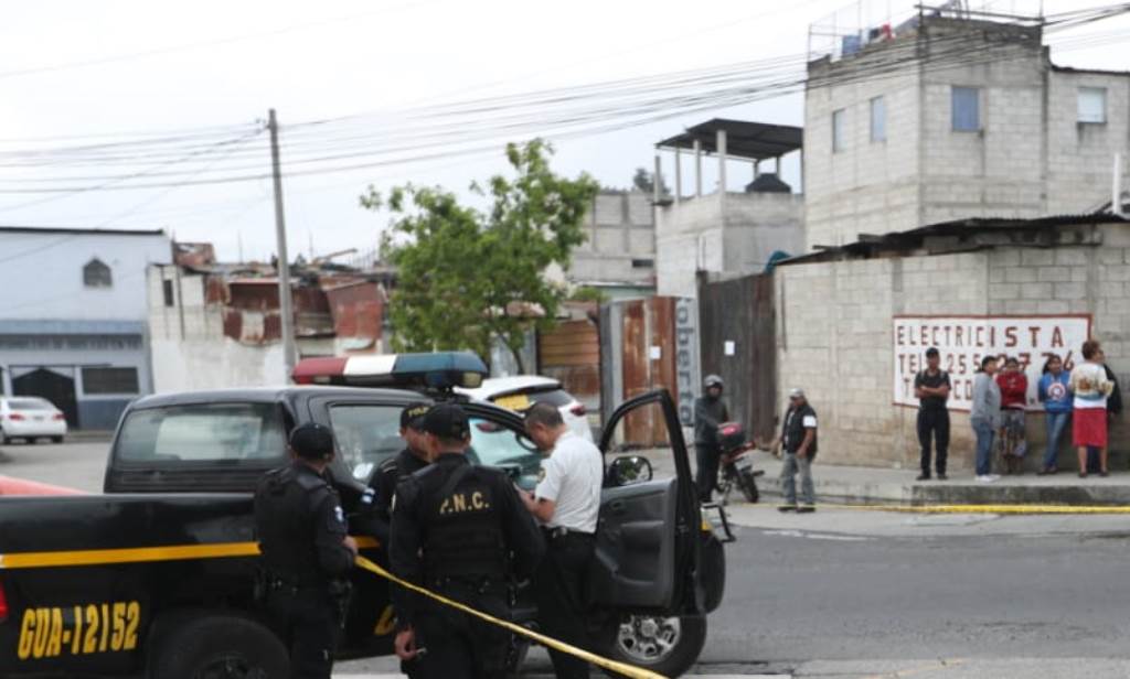 Elder Alvarado Castillo fue atacado a balazos cuando salía de su trabajo. (Foto Prensa Libre: Óscar Rivas)