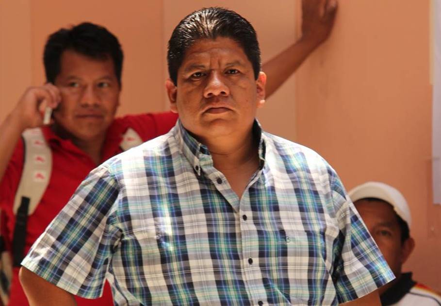Julio Ambrosio, alcalde de San Pedro Necta, Huehuetenango, se recupera de una herida de bala. (Foto Prensa Libre: Mike Castillo)