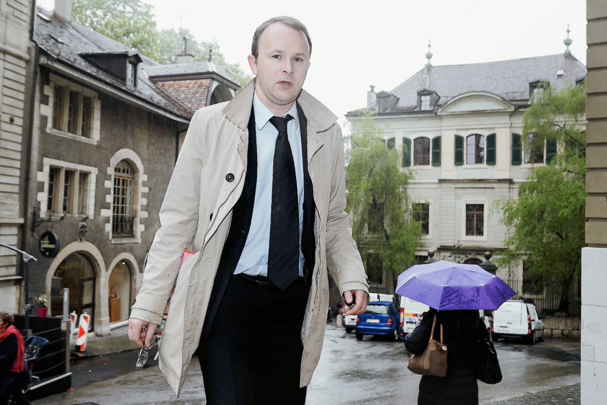El Fiscal Yves Bertossa, pidió prisión de por vida contra Erwin Sperisen por la muerte de 20 presos. (Foto Prensa Libre: AFP).