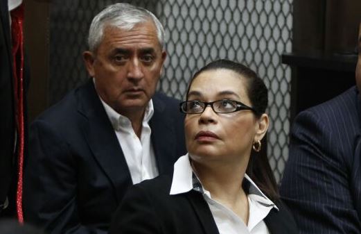 Pérez Molina y Baldetti efrentan 15 cargos por corrupción. (Foto Prensa Libre: Paulo Raquec)