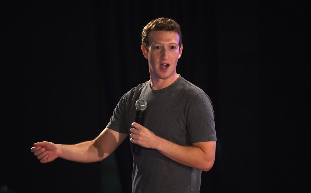Mark Zuckerberg quiere que en China se permita utilizar Facebook. (Foto Prensa Libre: AFP)