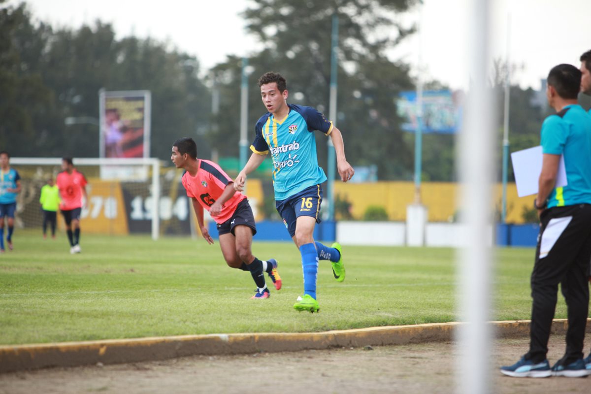 José Manuel Morales jugó un amistoso frente Comunicaciones, en duelo de preparación que sostuvo Aurora de la Tercera División. (Foto Prensa Libre: cortesía Diego Garrido)