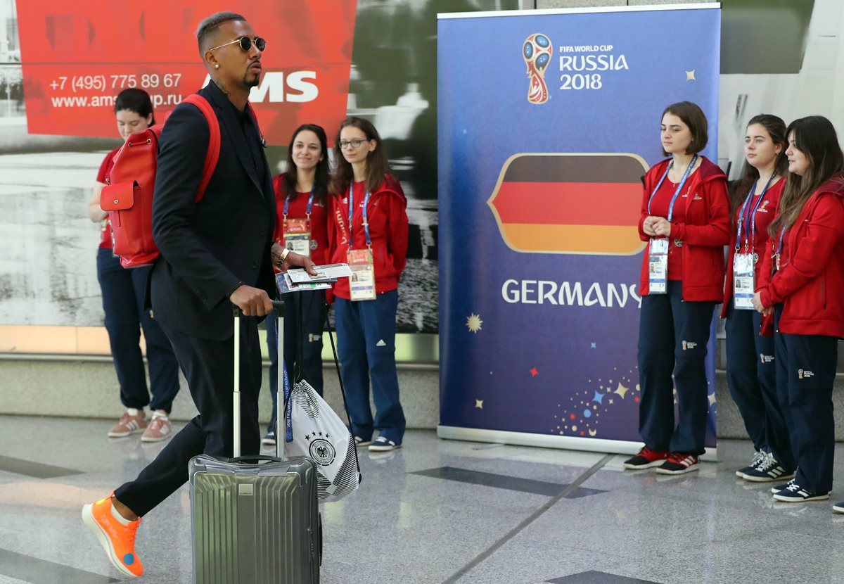 Boateng cree que la eliminación de Alemania es culpa de todos los jugadores más no de su entrenador, Joachim Löw. (Foto Prensa Libre: EFE)