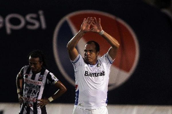 dwight pezzarosSi se despidió ayer del albo.