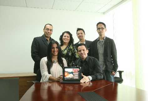 Integrantes de la empresa Digital Partners y la fundación Ruta Maya,   desarrollaron el videojuego. (Hemeroteca PL)