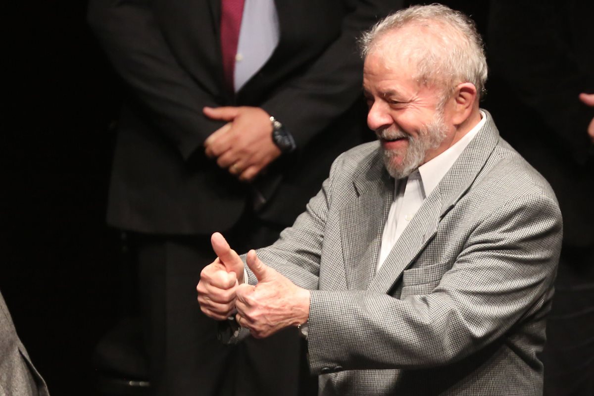Lula Da Silva fue hallado culpable luego de haber sido implicación en la red de corrupción que operó en Petrobras. (Foto Prensa Libre: EFE)