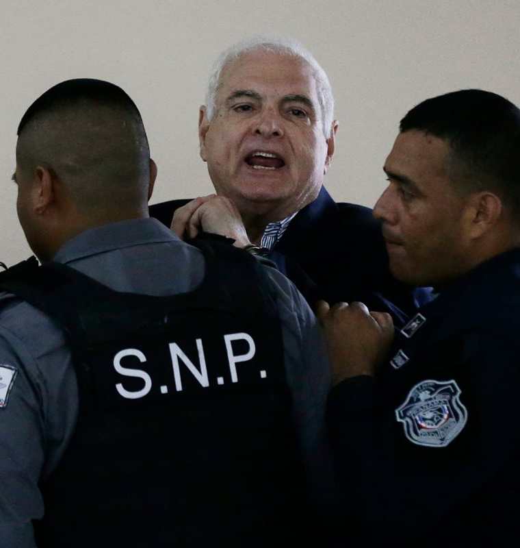 El expresidente panameño Ricardo Martinelli  enfrenta cargos de espiar a más de 150 personas. (AFP)