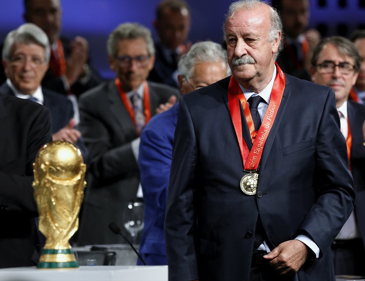 Del Bosque, premiado en Conferencia de Seleccionadores Nacionales de la Uefa