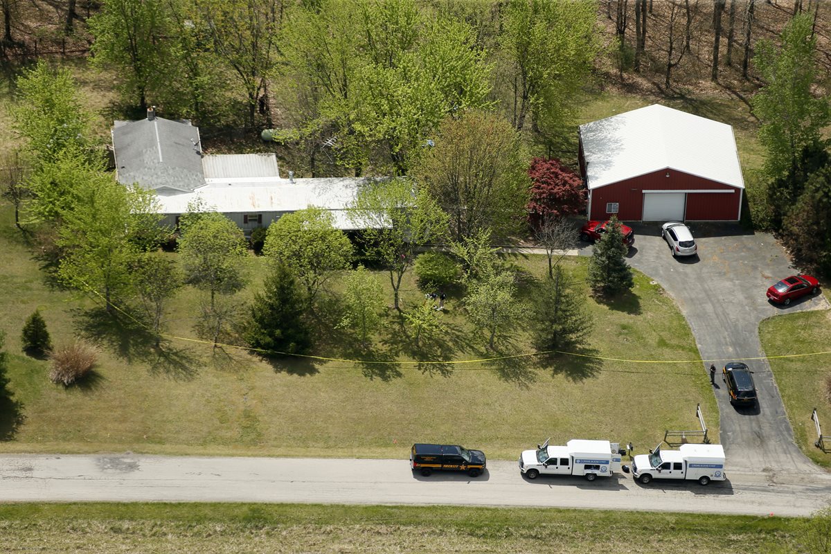 Matan a ocho miembros de una familia en Ohio; el atacante sigue prófugo