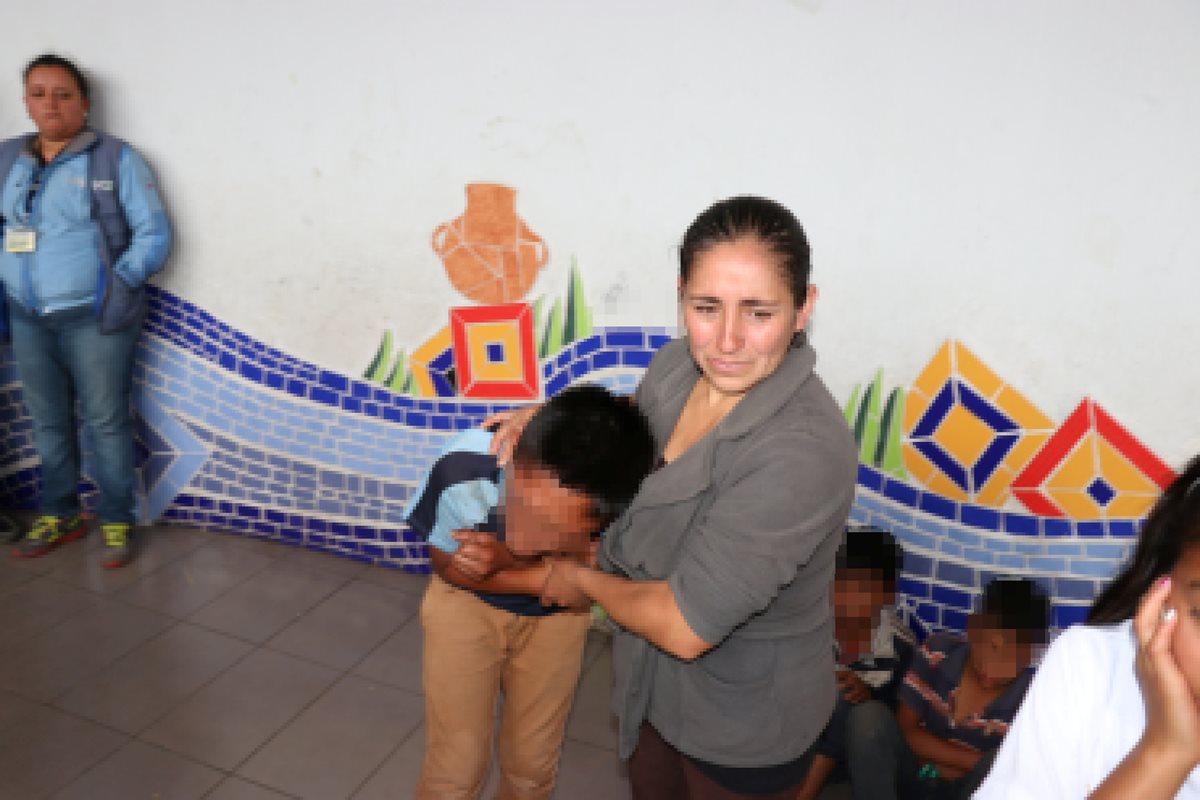 La madre de uno de los menores pidió que le aplicaran el castigo maya. (Foto Prensa Libre: Héctor Cordero)