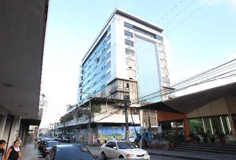 EL EDIFICIO de lo que fue el hotel Ritz Continental podría ser la sede de las nuevas oficinas del Congreso, lo que ha dividido a la actual Junta Directiva.