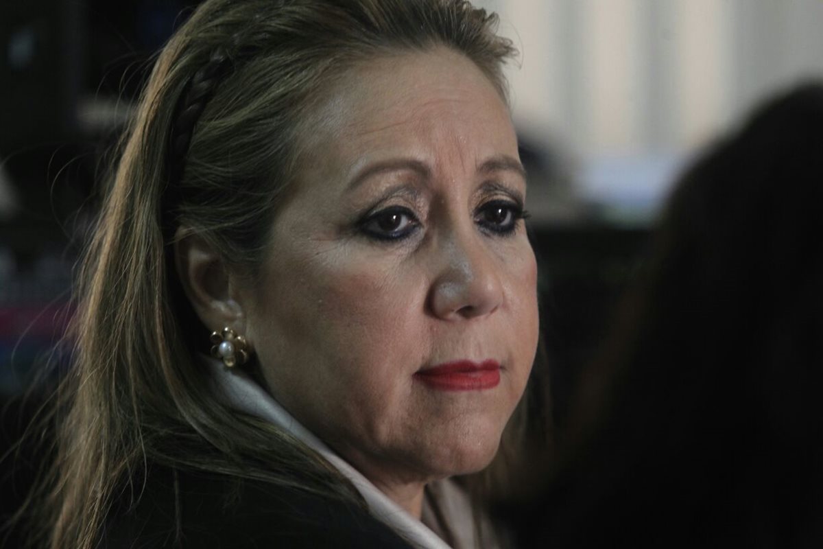 Exmagistrada de CSJ, Blanca Stalling, en la audiencia de primera declaración. (Foto Prensa Libre: Carlos Hernández)