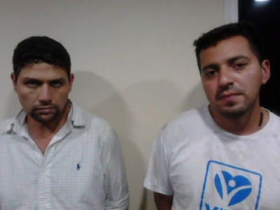 Miguel Mendizábal  Caravantes y Mario Enrique de León Lavarreda, fueron apresados por la policía. (Foto Prensa Libre: PNC)