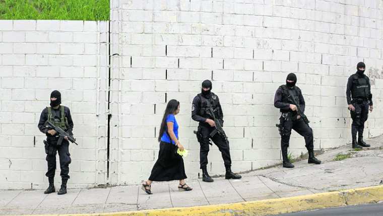 Habitantes de El Salvador viven entre el miedo y la zozobra por causa de las pandillas. (Foto Hemeroteca PL).