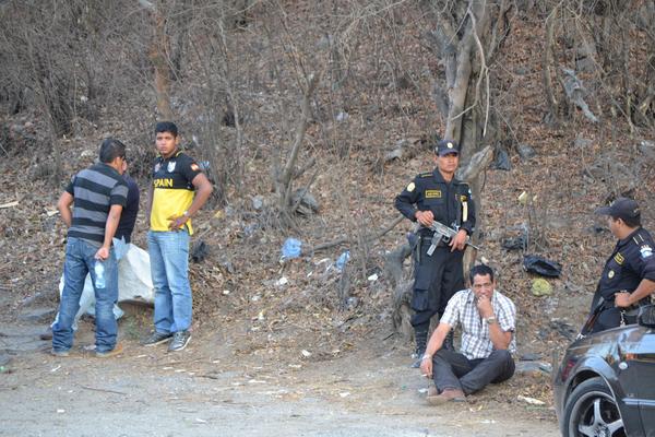 Los operativos fueron instalados en los km 70 y 72 de la ruta al Atlánticol. (Foto Prensa Libre: Hugo Oliva)<br _mce_bogus="1"/>