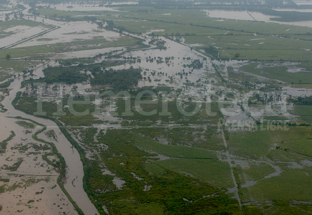 Las inundaciones por la crecida de ríos ante la tormenta Stan en 2005 dejaron millonarias pérdidas en la agricultura. (Foto: Hemeroteca PL)