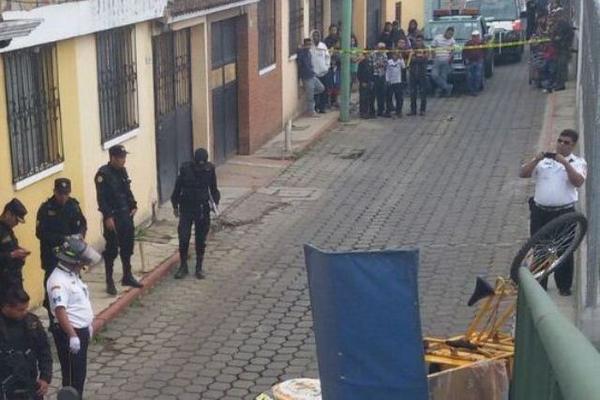 Hombre muere baleado en San Lucas Sacatepéquez. (Foto Prensa Libre: Miguel López).