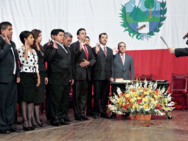 Jorge barrientos, exalcalde de Quetzaltenango, junto a su concejo, investigados por el MP.
