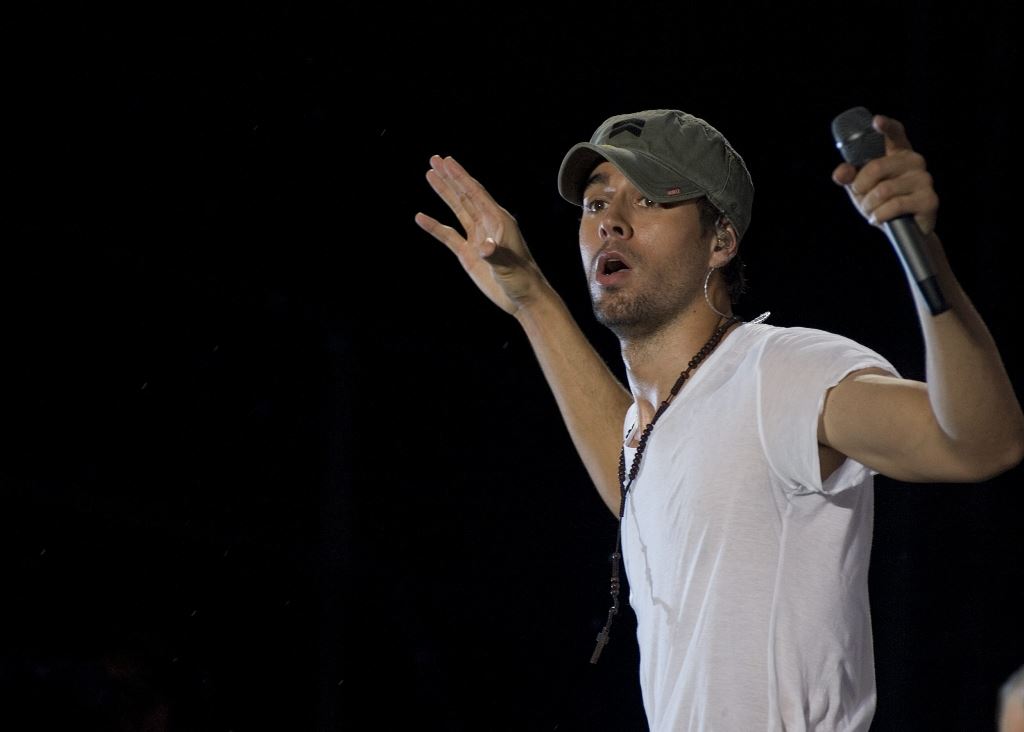 El español Enrique Iglesias continúa con la gira Sex and Love Tour 2015. (Foto Prensa Libre: EFE)