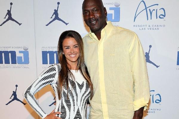 Jordan junto a su esposa Yvette Prieto, madre de las gemelas (Victoria e  Isabel), con quien suma cinco hijos. (Foto Prensa Libre: AP)