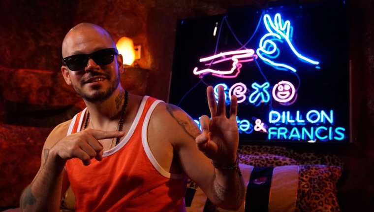 Residente ofreció entrevista en un motel en Miami, EE. UU.,para explicar el significado de su reciente sencillo y video "Sexo". (Foto Prensa Libre, EFE)