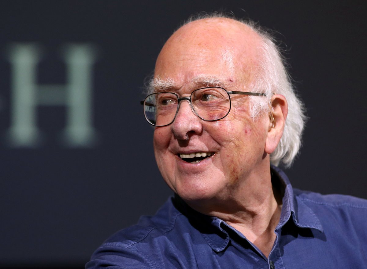 Peter Higgs, Premio Nobel de Física, es uno de los científicos que aboga por quedarse en la Unión Europea. (Foto Prensa Libre: AFP)